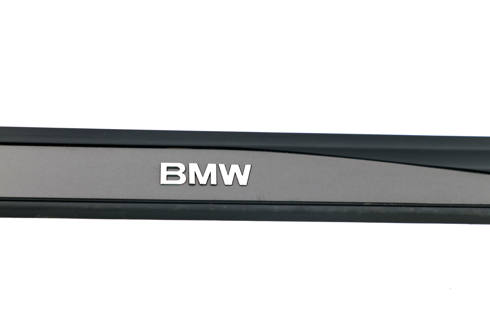 BMW E60 E61 LCI Front Left Entrance Kick Door Sill Cover N/S 7034303