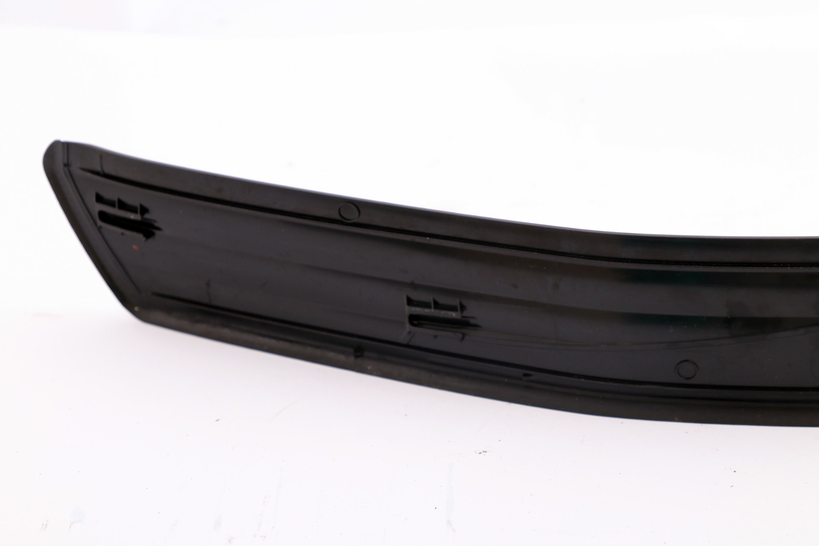 BMW 5 Series E60 E61 Entrance Kick Door Sill Cover Rear Left N/S 7034305