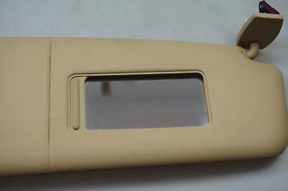  Sun Visor BMW E60 E61 Right O/S Illuminated Sun Visor Mirror Beige 7069754