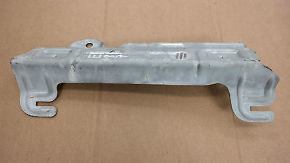 BMW 1 Series E81 E87 E87N Grab handle bracket rear right headlining O/S 7119420