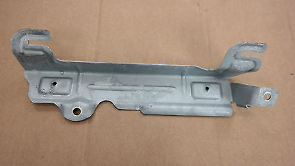 BMW 1 Series E81 E87 E87N Grab handle bracket rear right headlining O/S 7119420