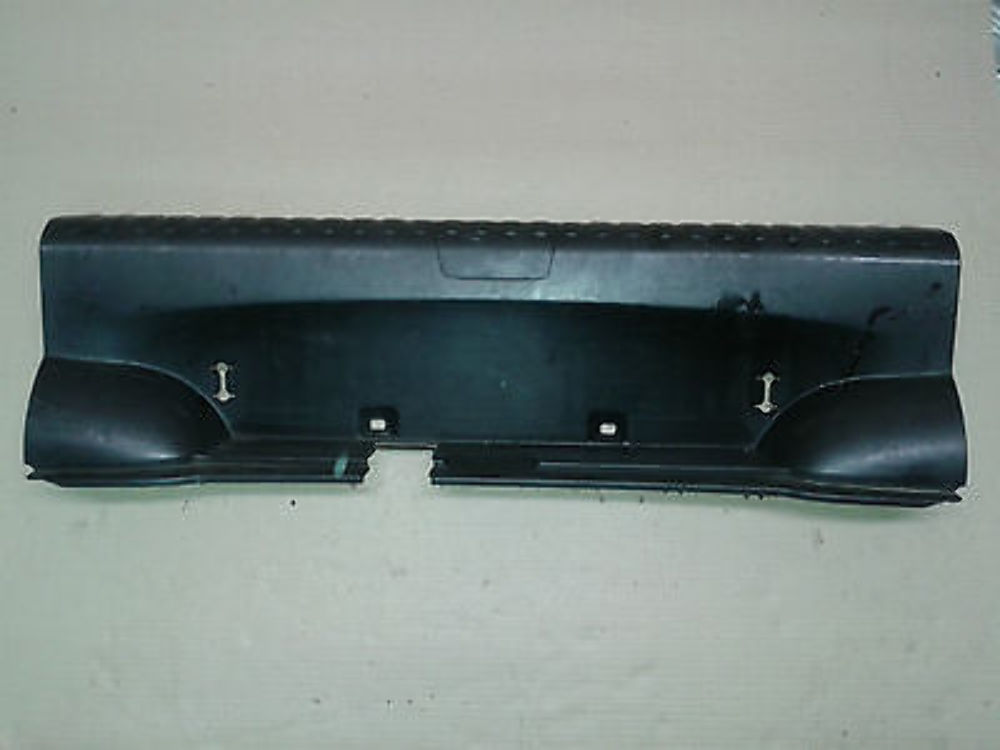 BMW 1 SERIES E81 E87 E87N Cover catch bracket