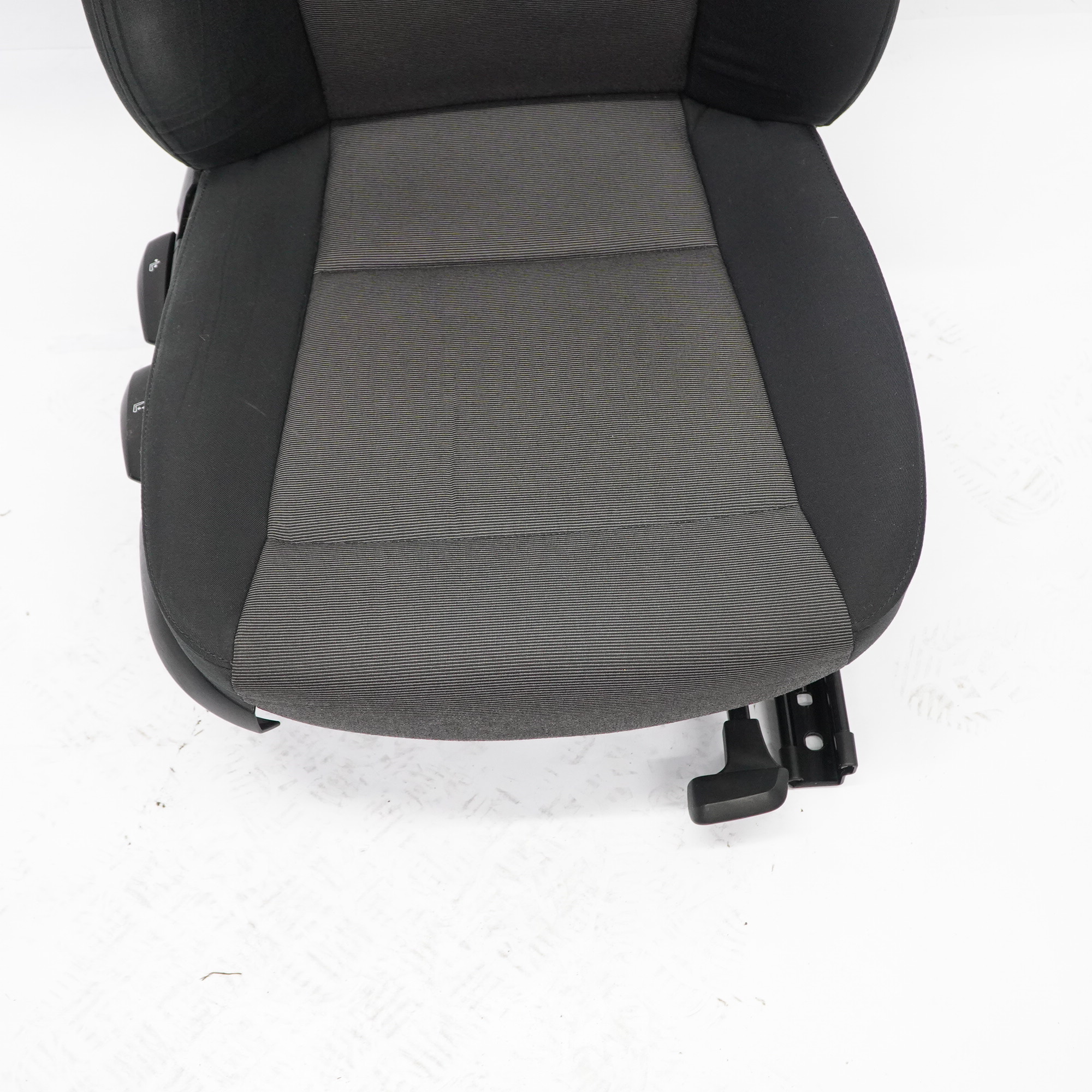 BMW E87 Front Right O/S Seat Cloth Fabric Moiré / Anthracite Interior