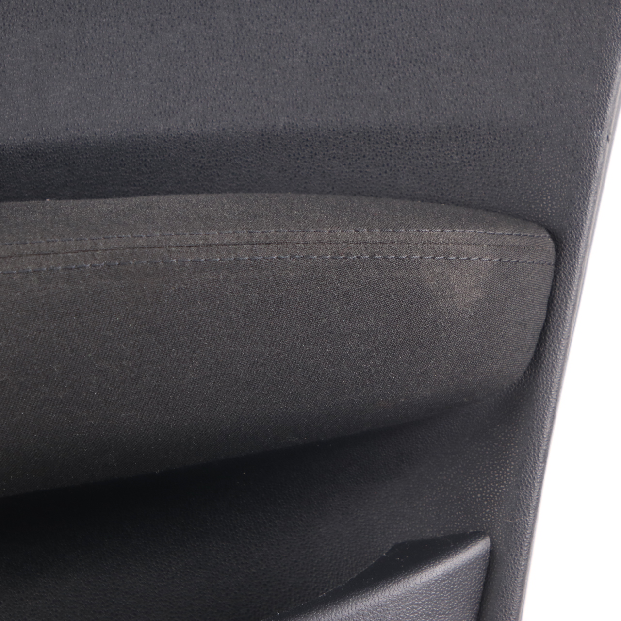 BMW E87 Front Right O/S Interior Door Card Panel Trim Black Folienteil