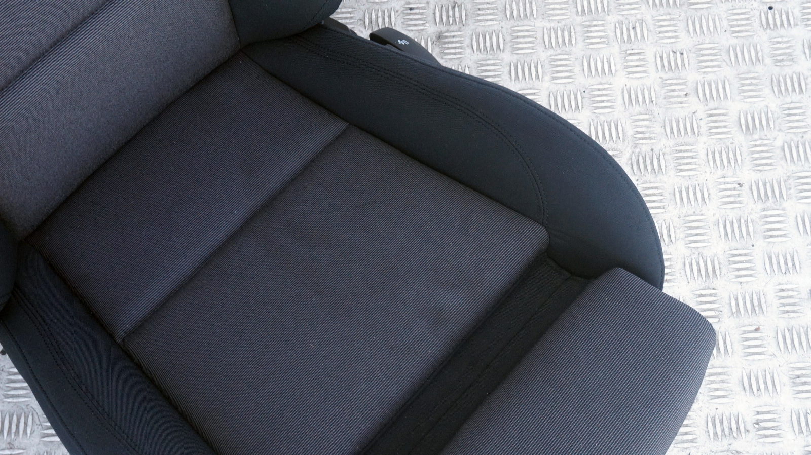 BMW 1 Series E87 Sport Cloth Fabric Interior Front Left N/S Seat Passenger Side