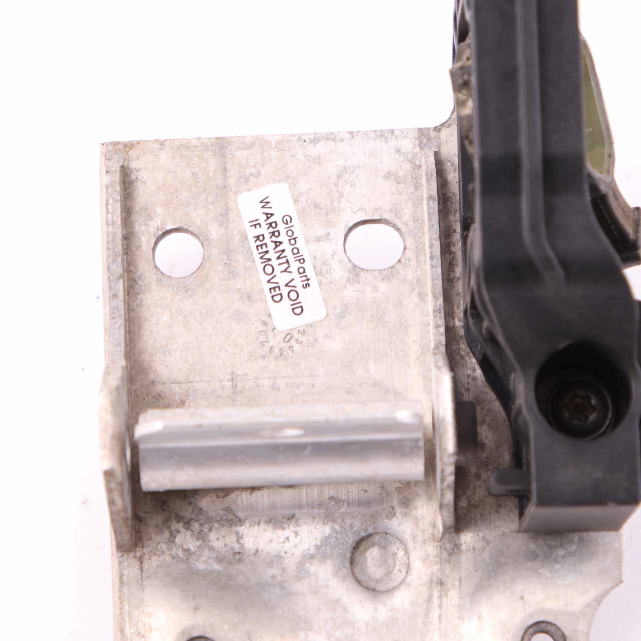  BMW F10 F11 F13 F01 Radiator Adapter Bracket Support Mount Right O/S 7186514