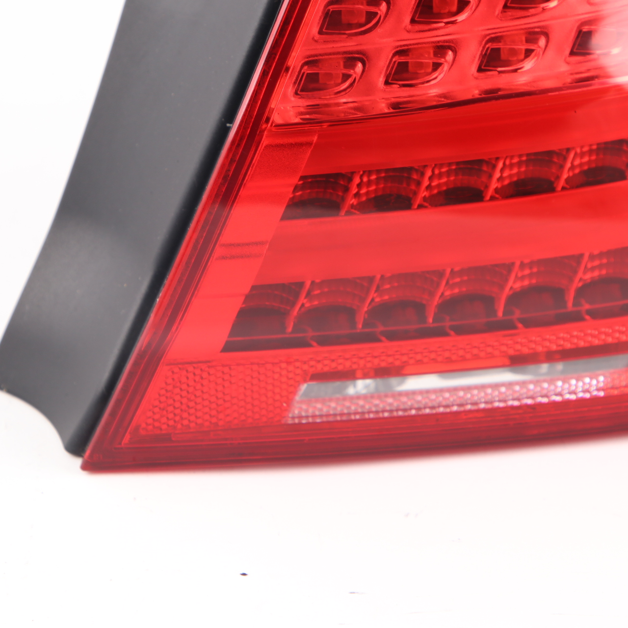 BMW E92 LCI Rear Light Lamp LED Side Panel Right O/S 7251958