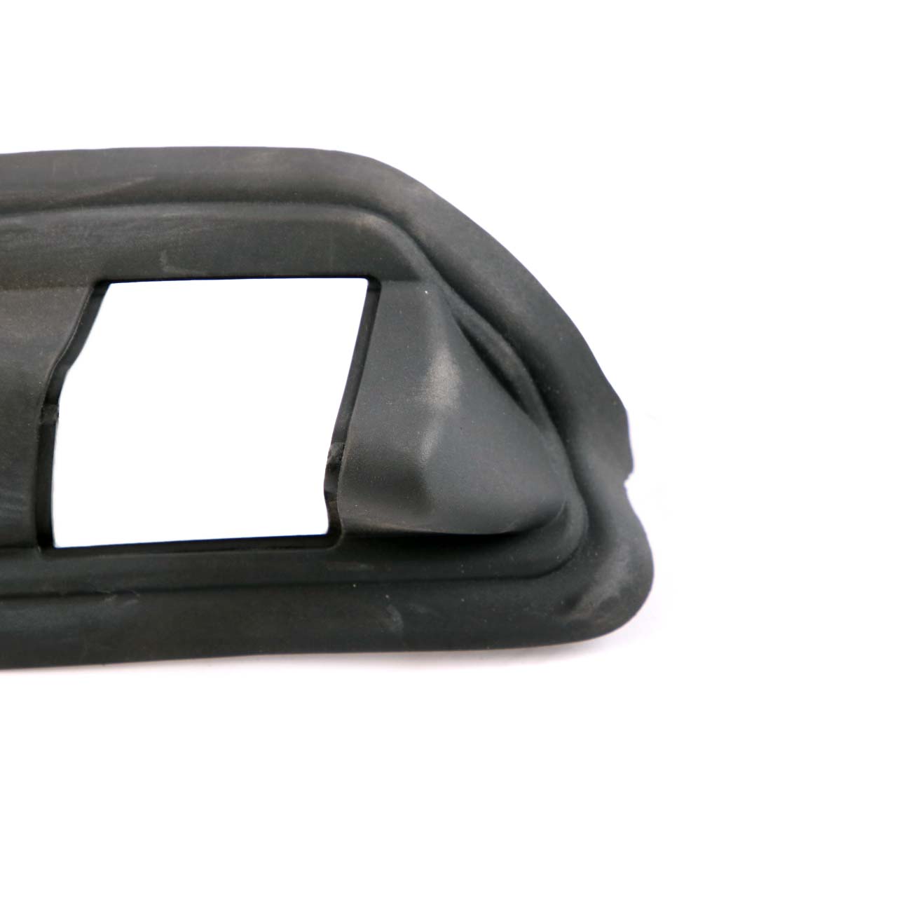 BMW i3 I01 Cover Catch Bracket Striker Right O/S Black 7291672