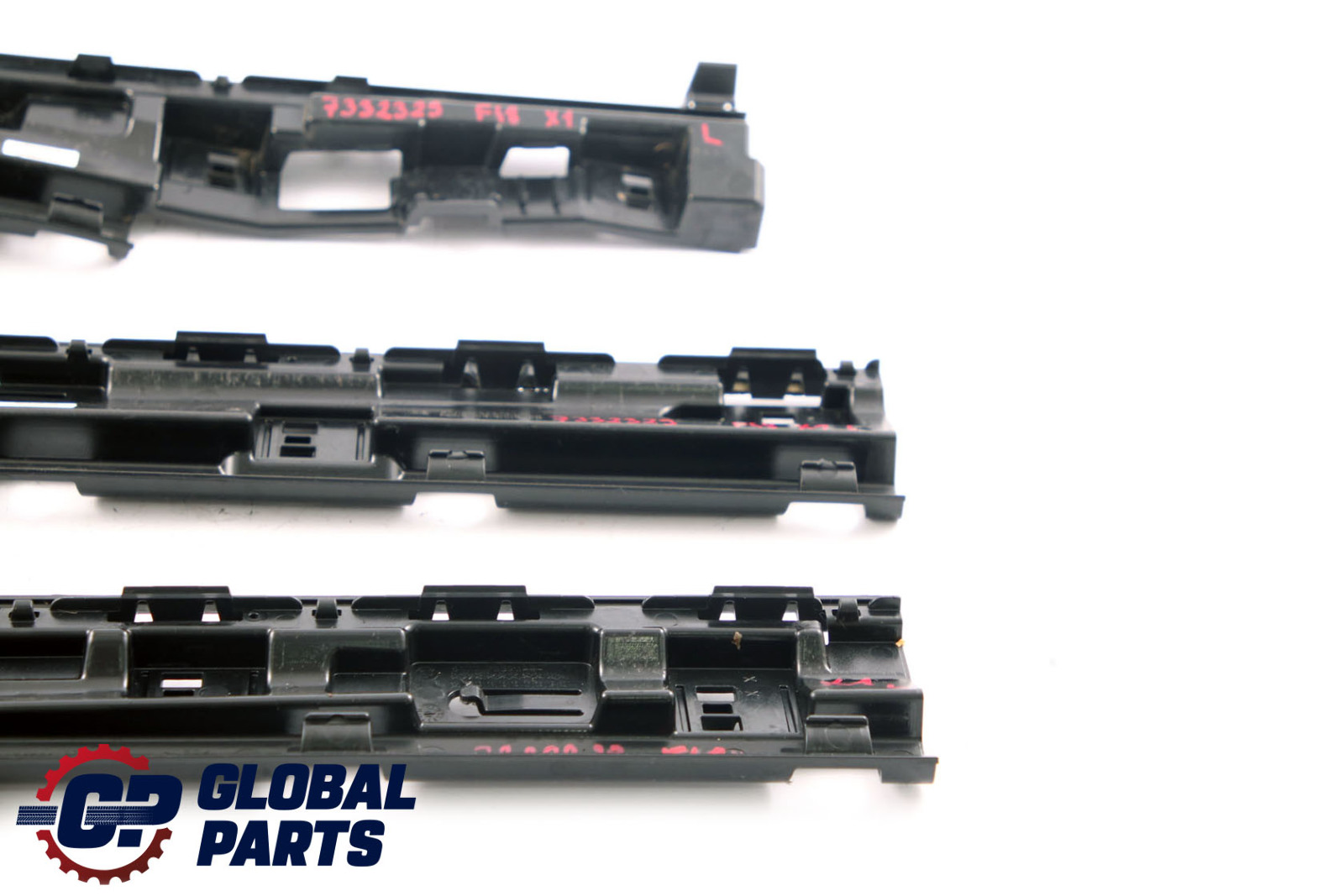 BMW X1 Series F48 Left N/S Side Skirt Sill Cover Holder Set 7332329