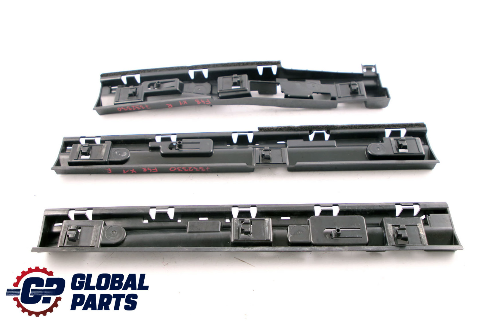 BMW X1 Series F48 Right O/S Side Skirt Sill Cover Holder Set 7332330