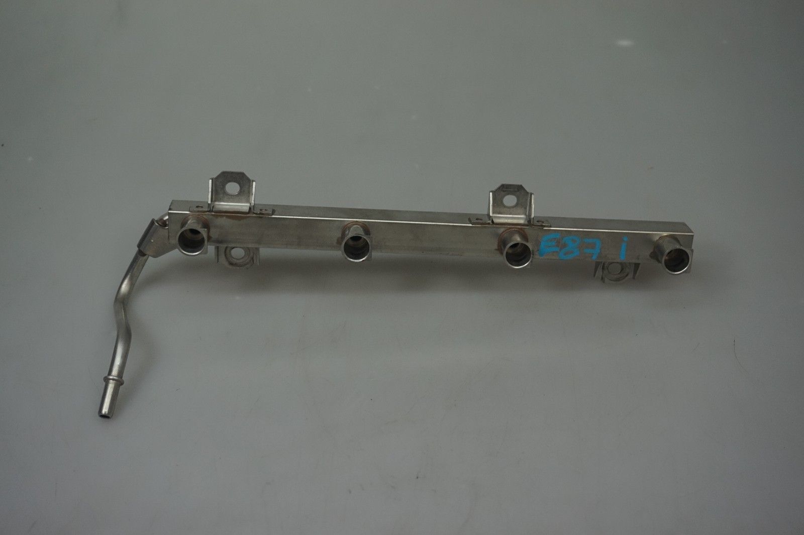 BMW 1 3 5 X3 SERIES E60 E81 E83 E87 E90 E91 Fuel Rail Petrol N45 N46 7530420