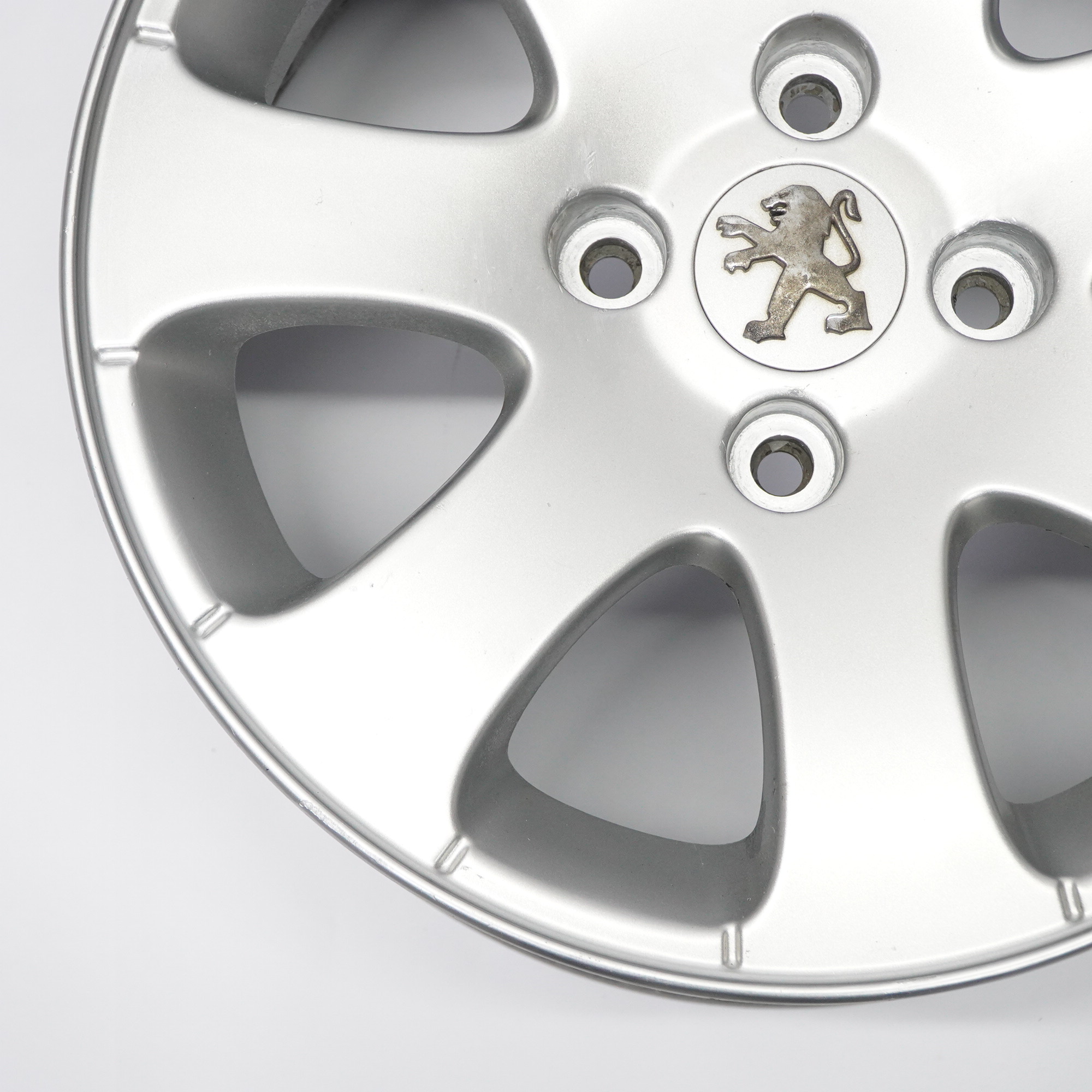 Peugeot Silver Alloy Wheel Rim 15" 6J ET:27 7650-B