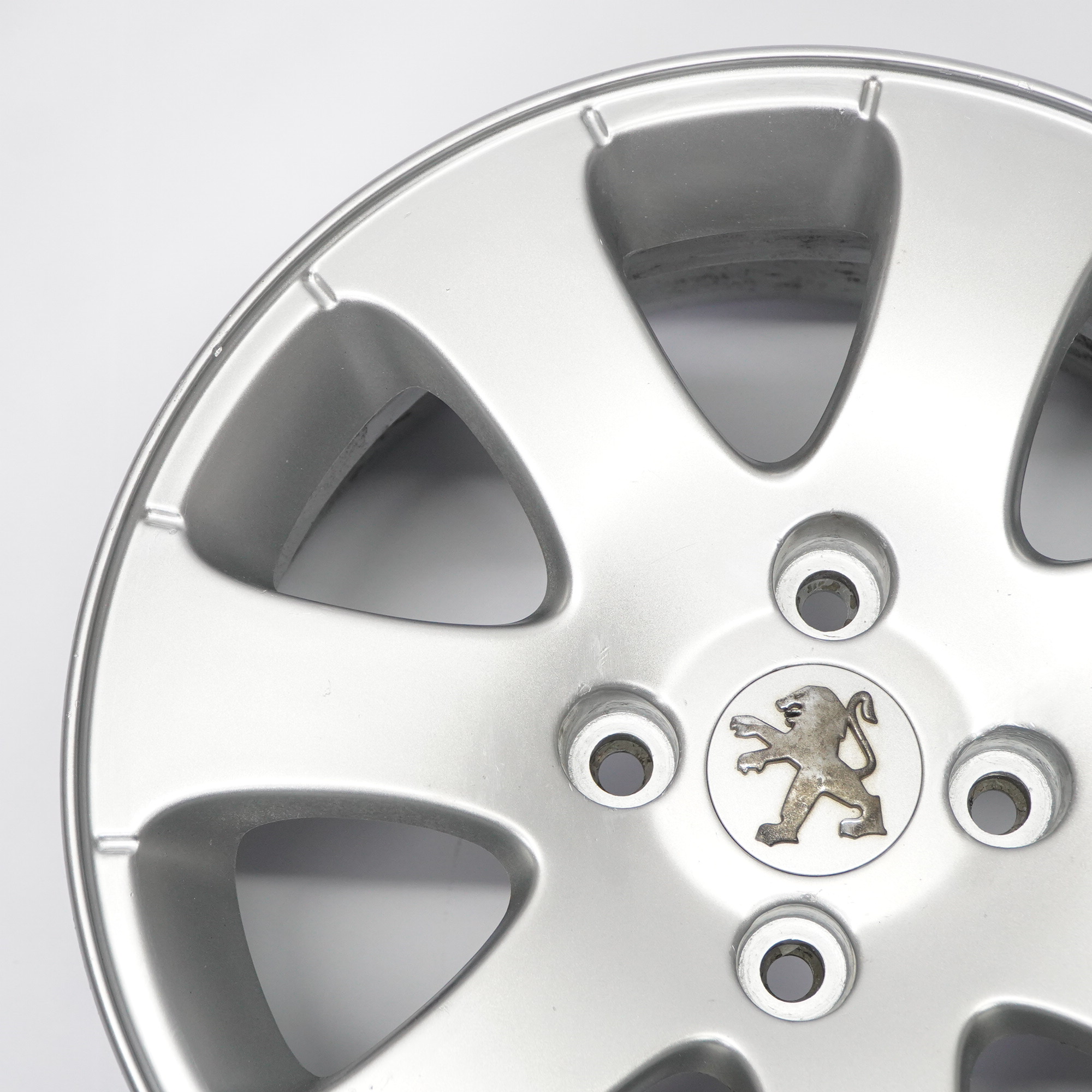 Peugeot Silver Alloy Wheel Rim 15" 6J ET:27 7650-B