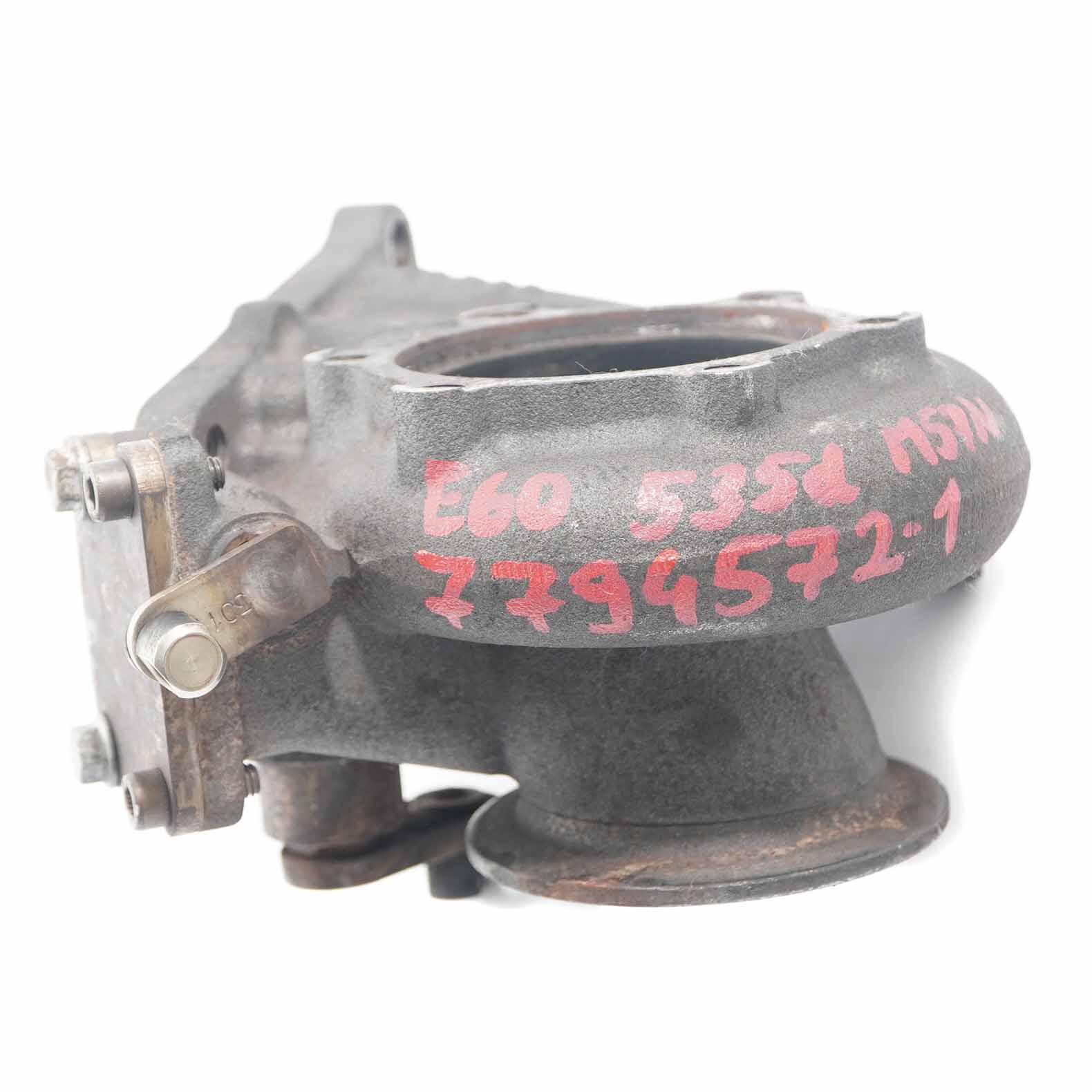 Turbo Part BMW E60 E61 535d M57N Diesel Engine Cover Charger Housing 7794572