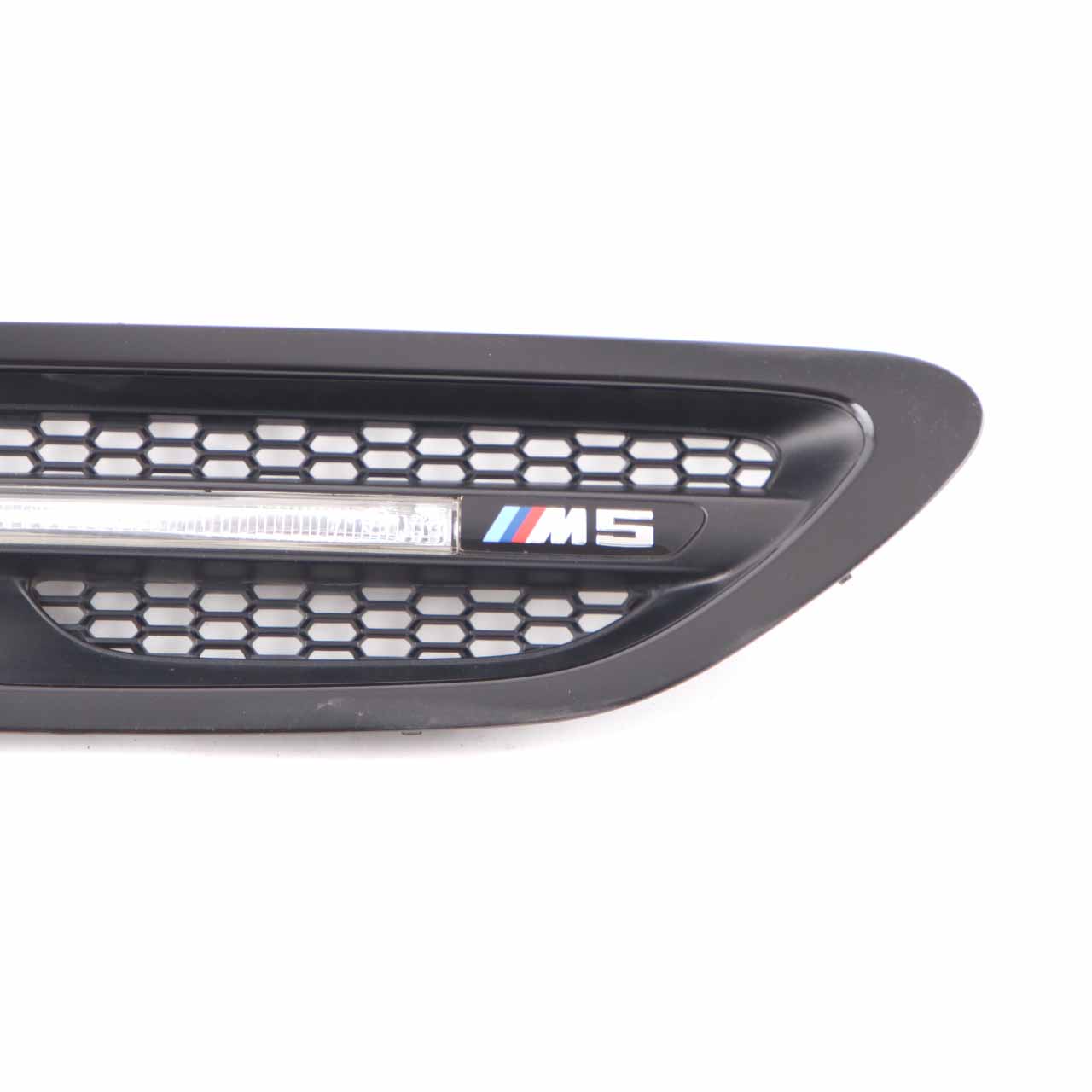 BMW F10 M5 Grille Side Panel Fender Indicator Vent Front Right O/S Black 7903880