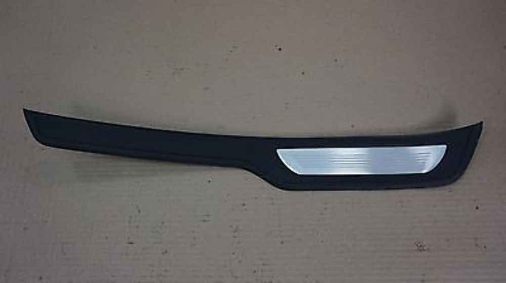 BMW 3 SERIES E90 E90N E91 E91N LCI M-Sport trim piece plate entry rear right O/S