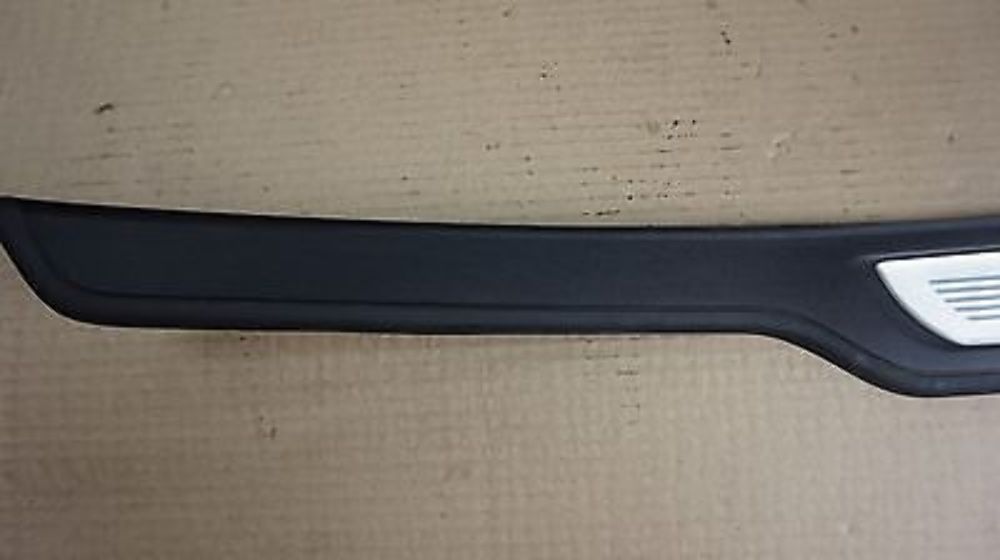 BMW 3 SERIES E90 E90N E91 E91N LCI M-Sport trim piece plate entry rear right O/S