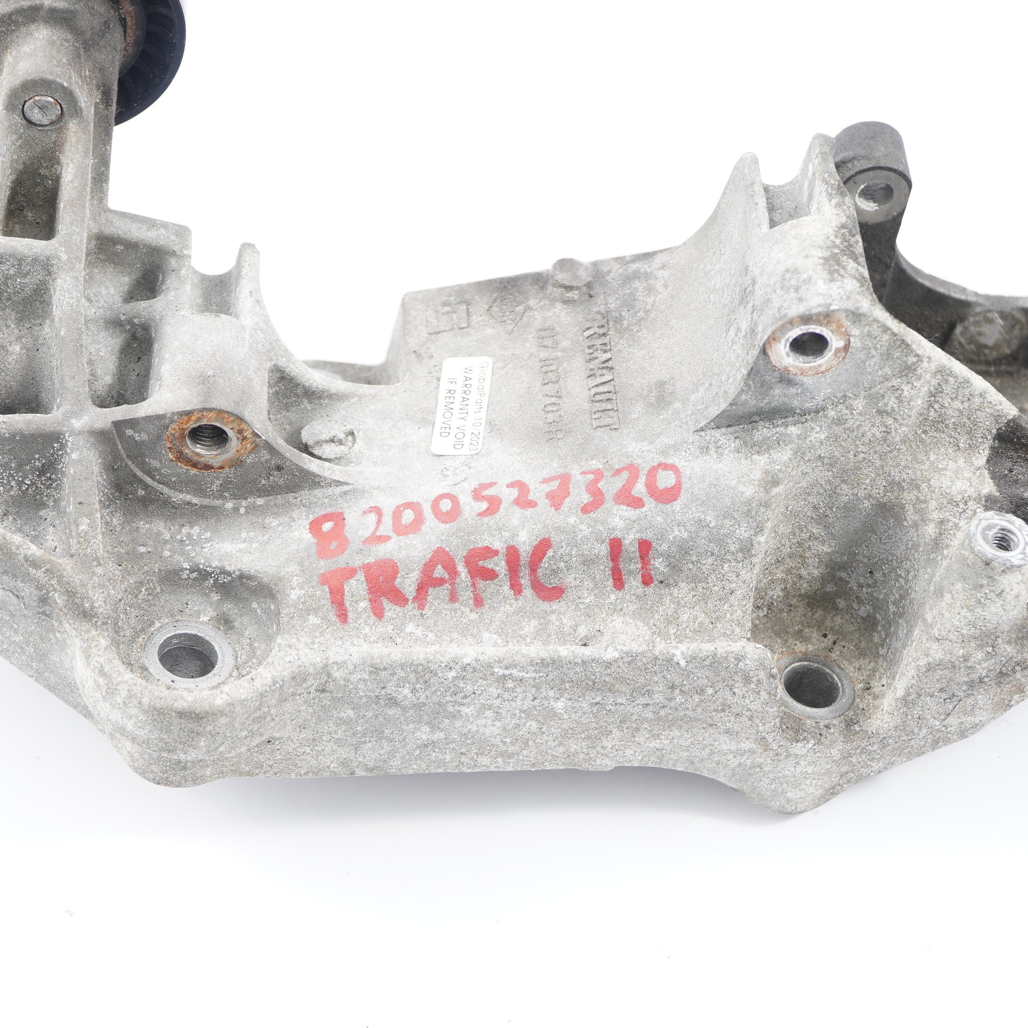 Renault Trafic II Opel Vivaro A 2.0 DCI Alternator Bracket Mount 8200527320