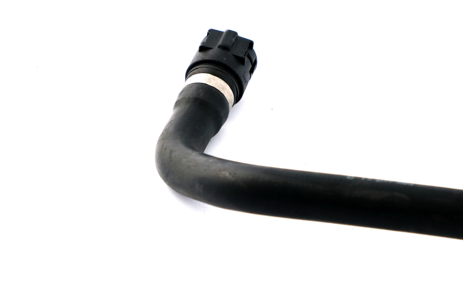 BMW 7 Series E65 E66 730d Engine Flow Auxiliary Water Pump Hose 8379979