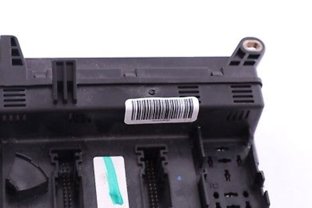 BMW X5 E53 Fuse Distribution Box Relay Board 6907395 8380409 6909721