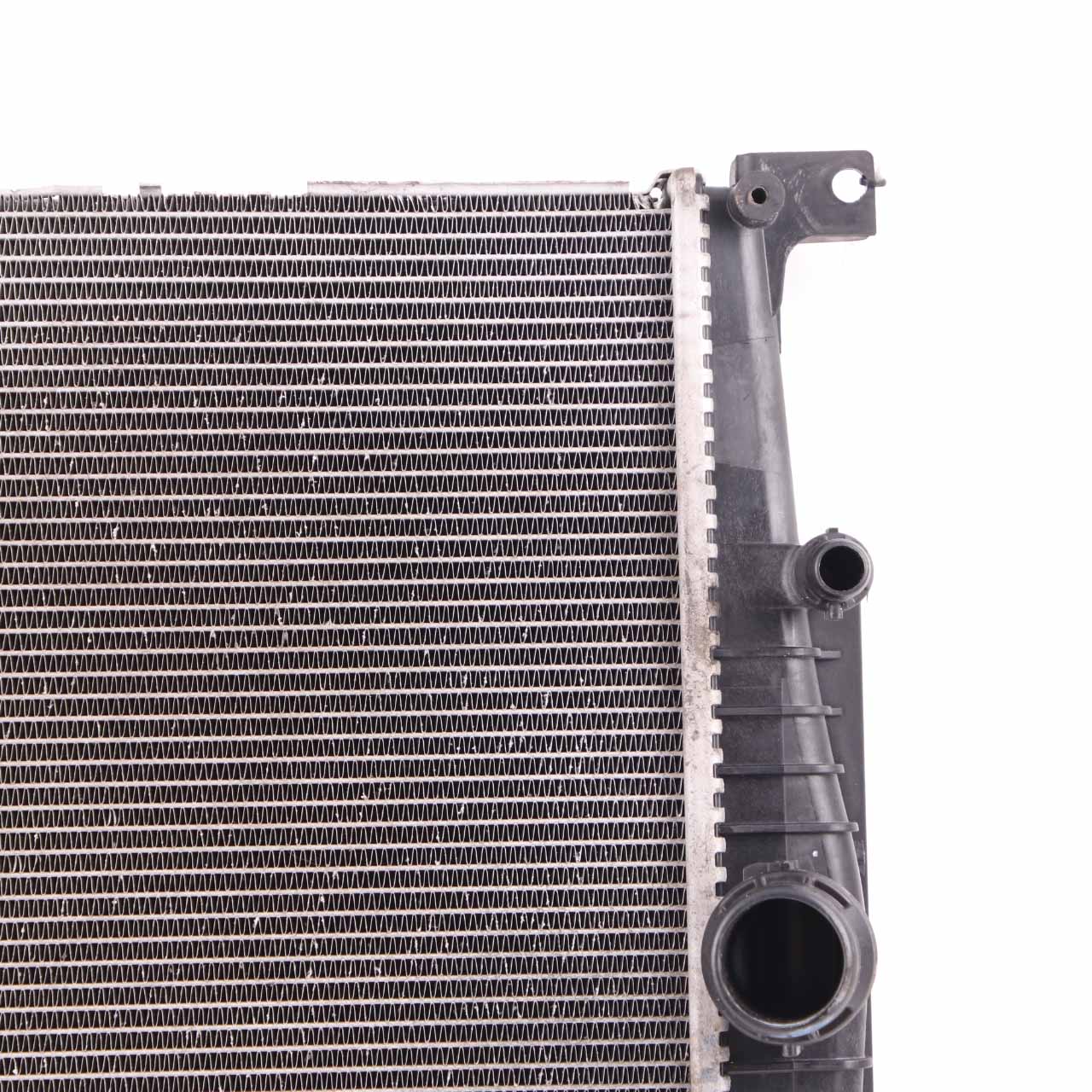 BMW F30 F31 F32 335dX 435dX N57Z xDrive Engine Water Coolant Radiator 8482946