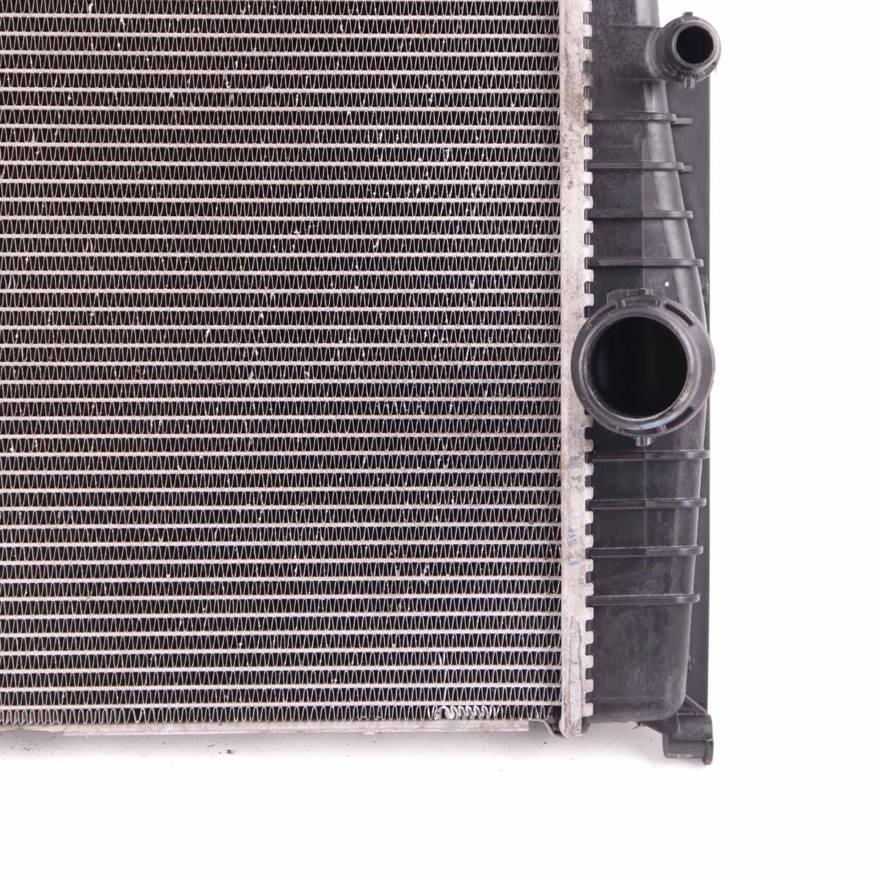 BMW F30 F31 F32 335dX 435dX N57Z xDrive Engine Water Coolant Radiator 8482946