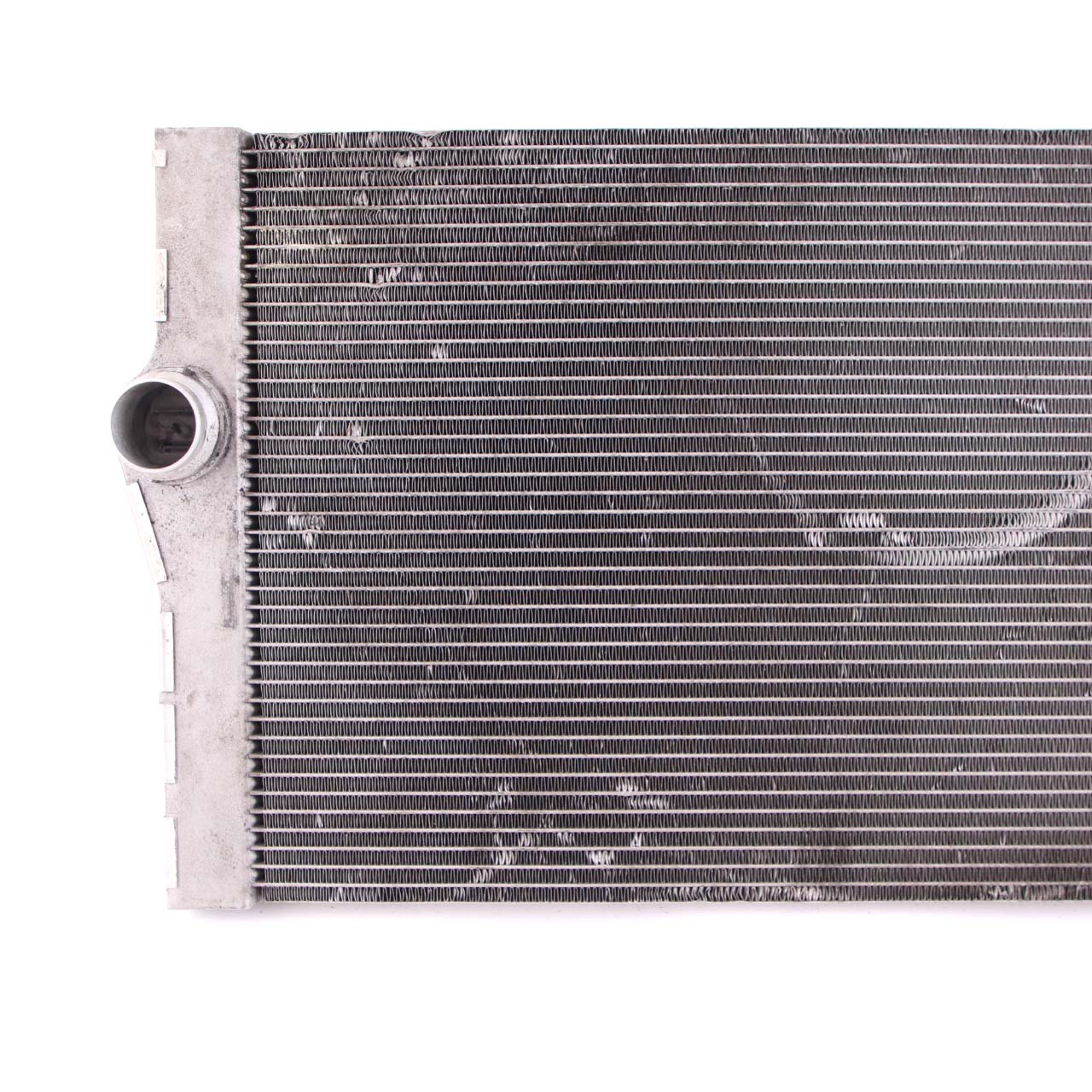 BMW F01 F10 F11 F12 Diesel Water Cooling Radiator 8509176