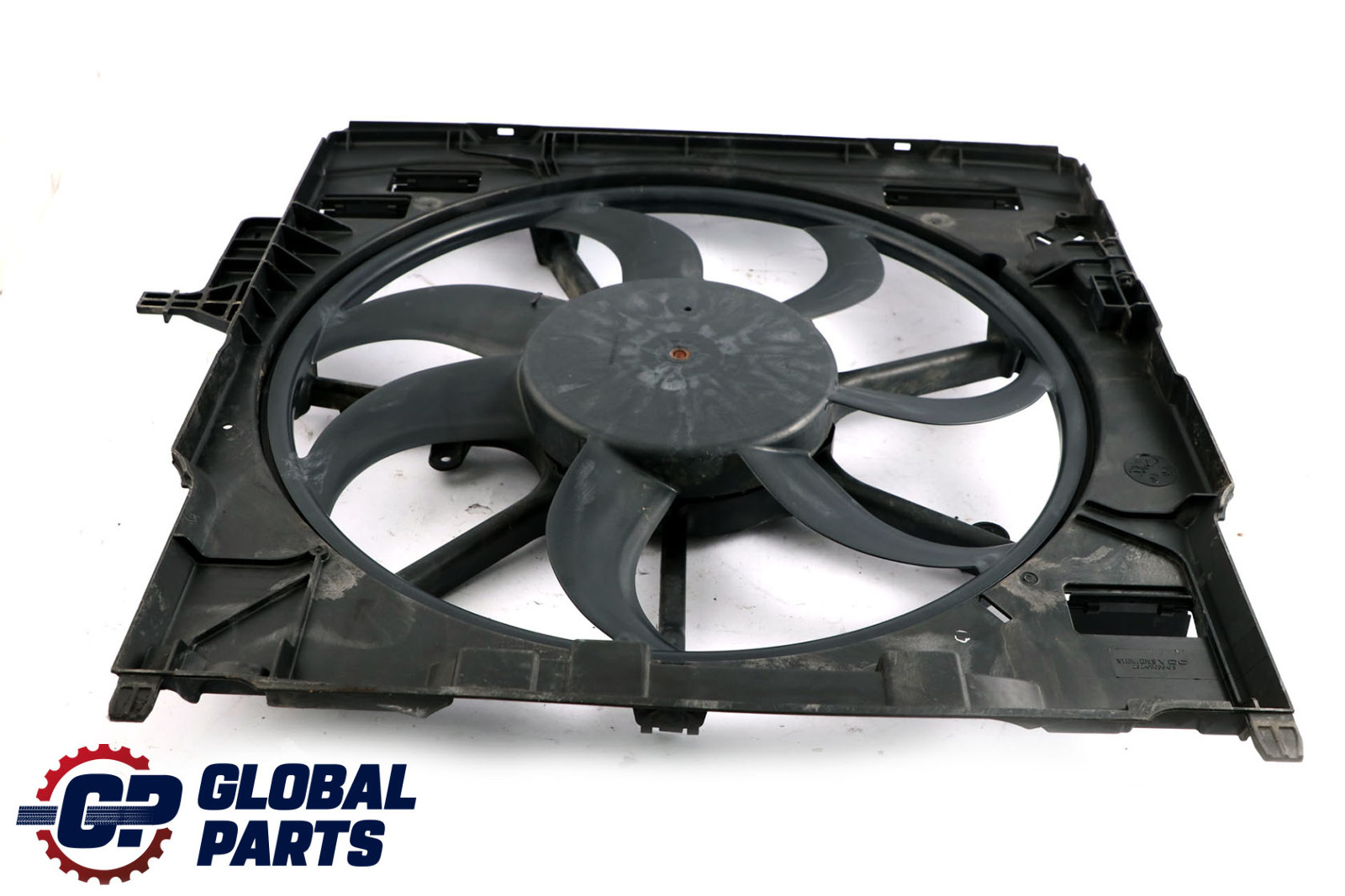 BMW X5 Series E70 3.0d 3.0sd M57N2 Engine Radiator Fan Housing 600W 8509746