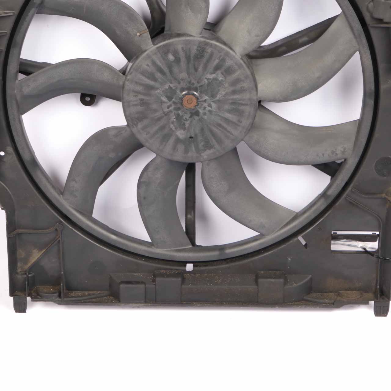 BMW X5 E70 Radiator Fan M57N2 N55 N57 Cooling Fan Shroud Housing 850W 7795757