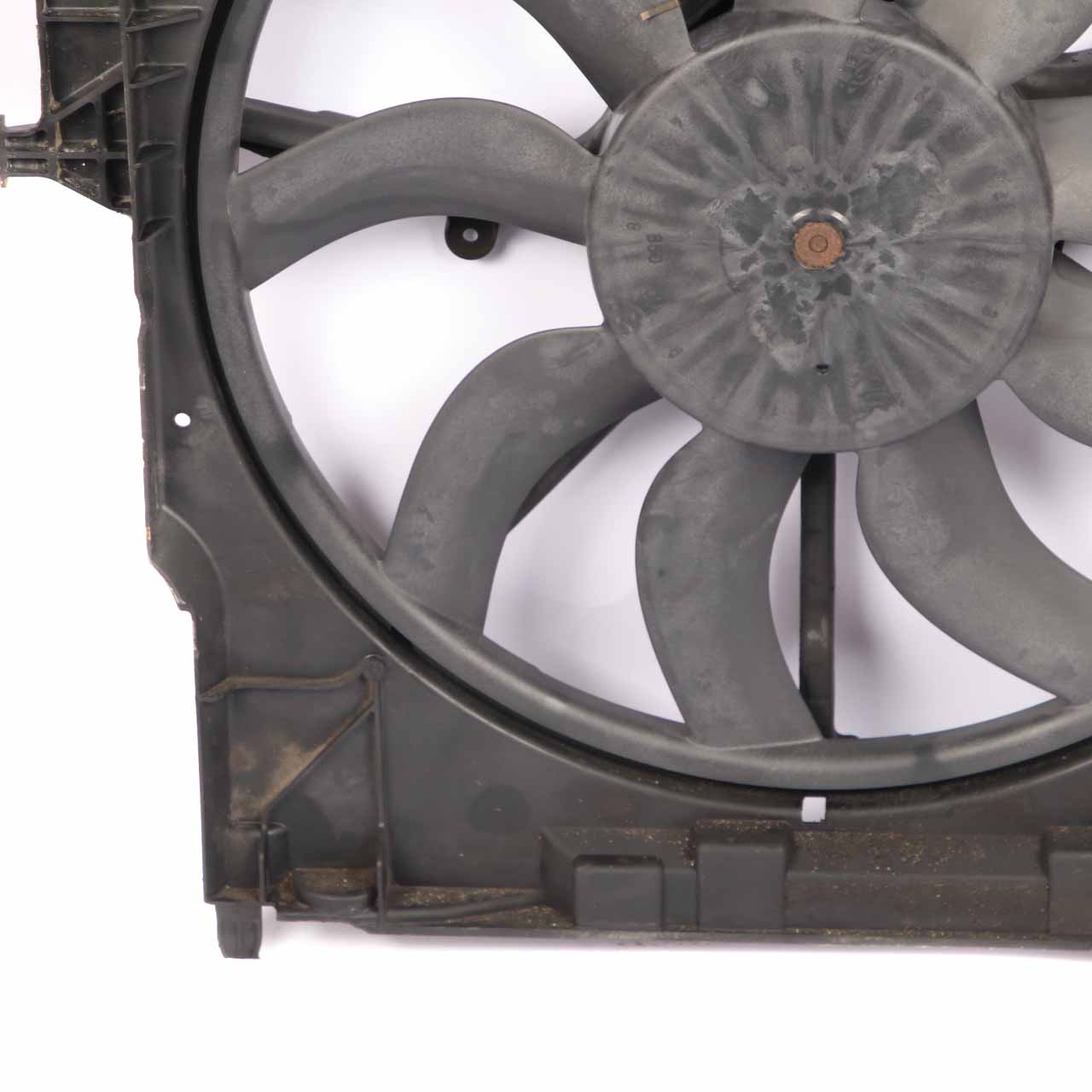 BMW X5 E70 Radiator Fan M57N2 N55 N57 Cooling Fan Shroud Housing 850W 7795757