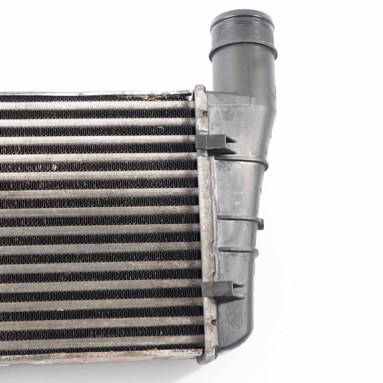 Audi A4 B7 2.0 TDI Diesel Intercooler Charge Air Cooler Radiator 8E0145805AA