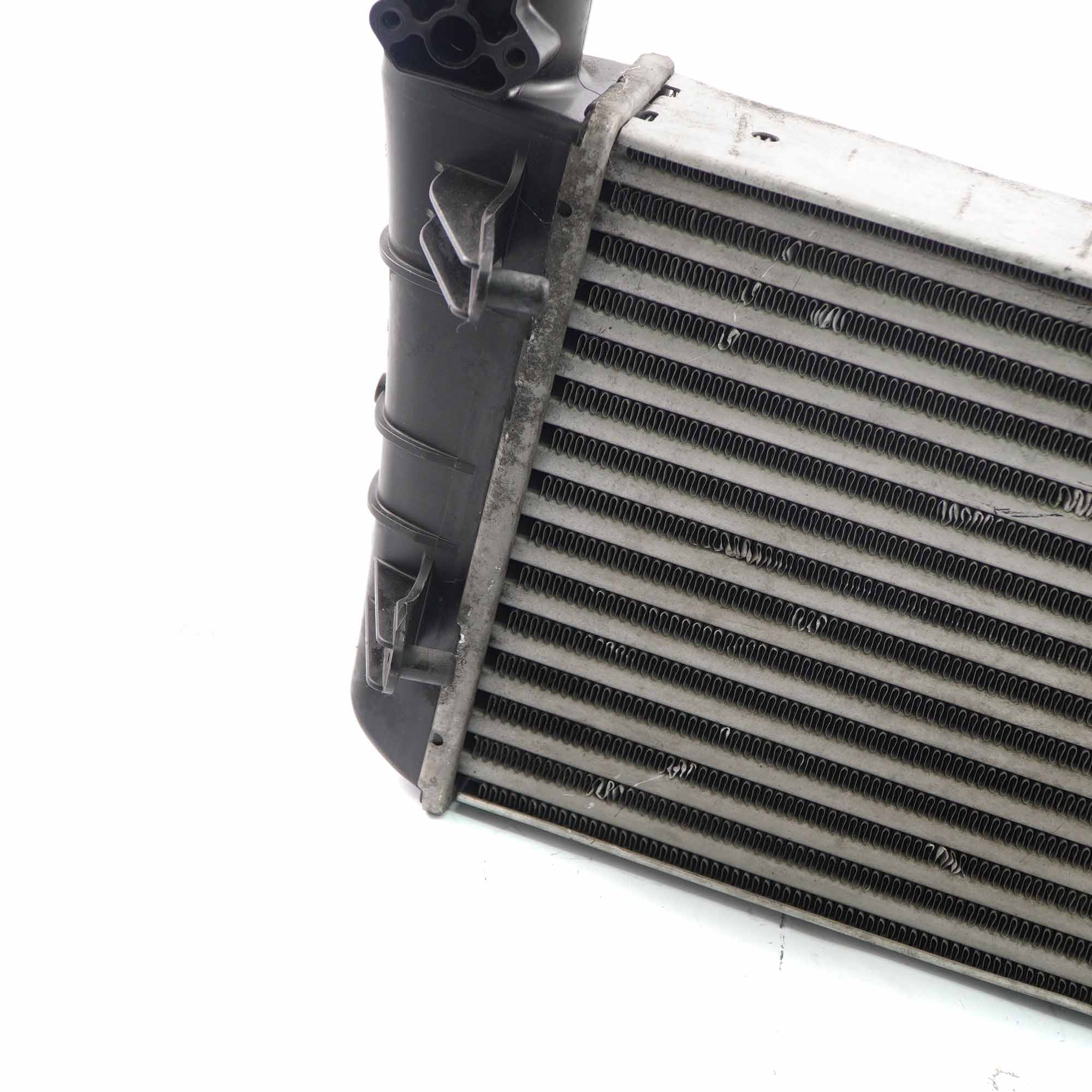 Audi A4 B7 2.0 TDI Diesel Intercooler Charge Air Cooler Radiator 8E0145805AA