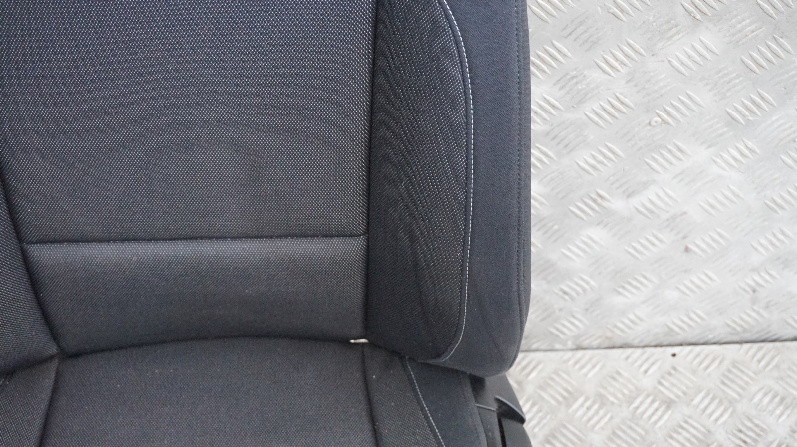 BMW 1 Series 1 E81 E82 Front Left N/S Cloth Fabric Side Seat Network Anthracite