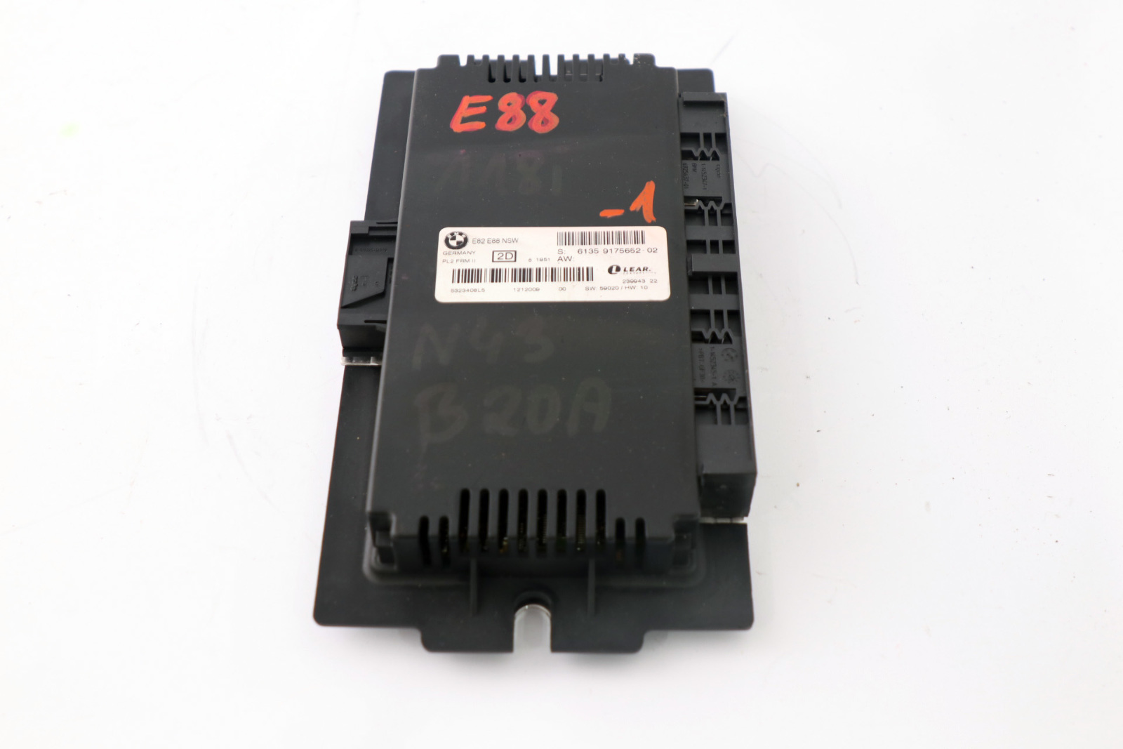 BMW 1 Series E88 Footwell Light Module Control Unit ECU NSW PL2 FRM II 9175652