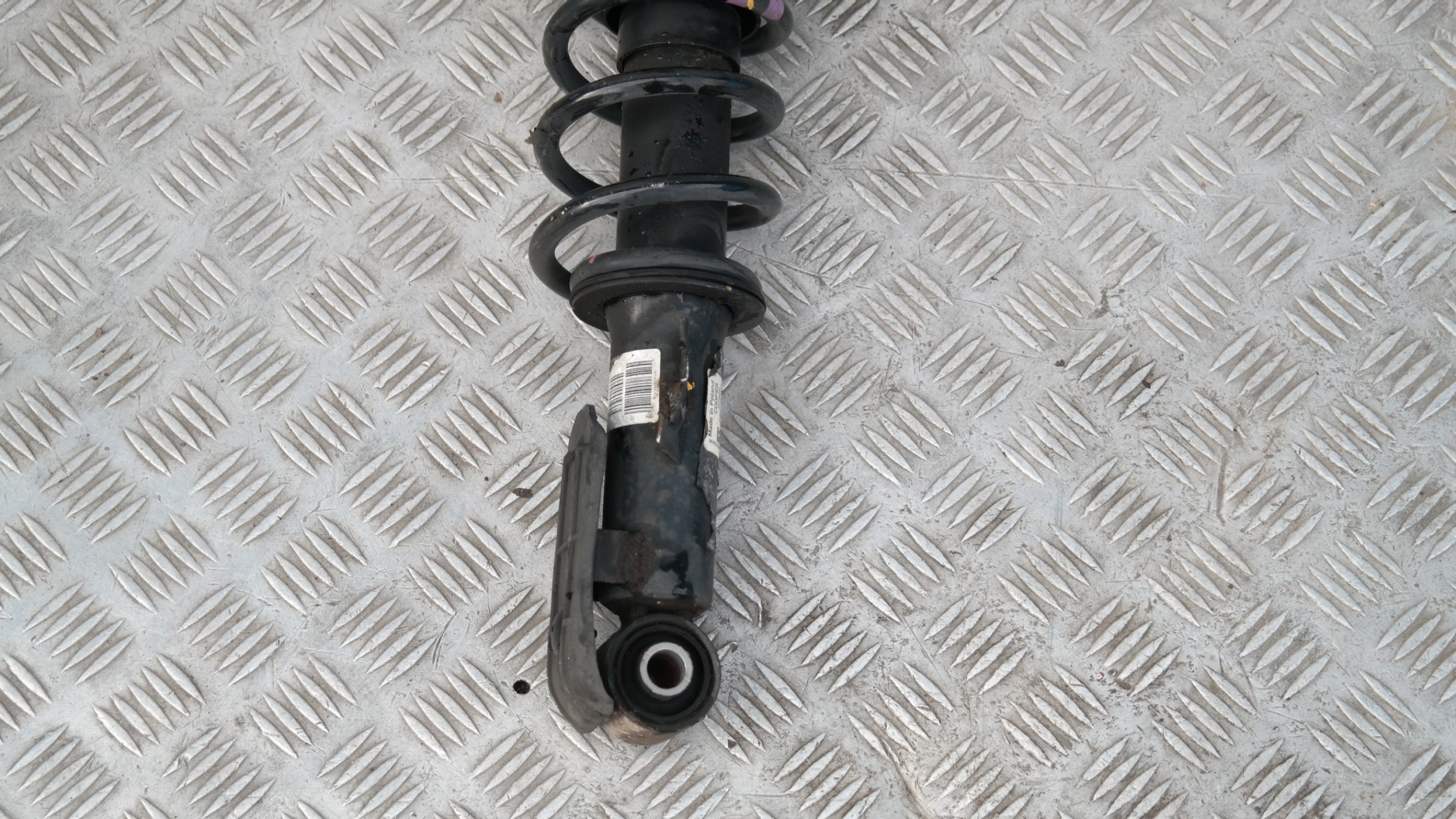 BMW Mini R57 CABRIO REAR RIGHT O/S SPRING STRUT SUSPENSION SHOCK ABSORBER DAMPER