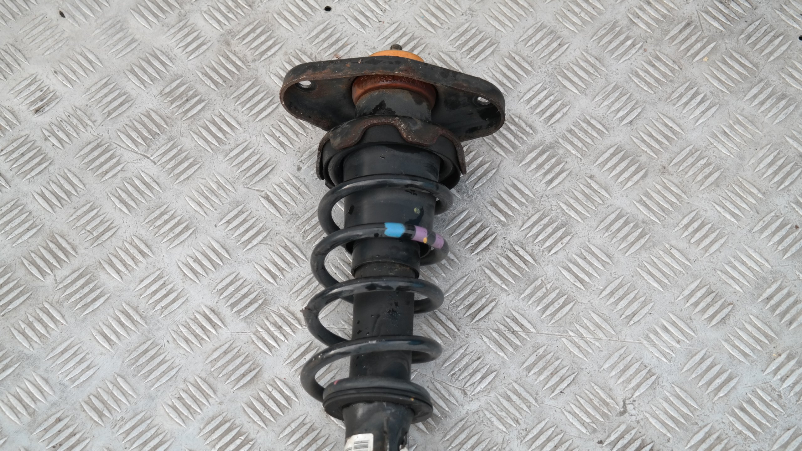 BMW Mini R57 CABRIO REAR RIGHT O/S SPRING STRUT SUSPENSION SHOCK ABSORBER DAMPER