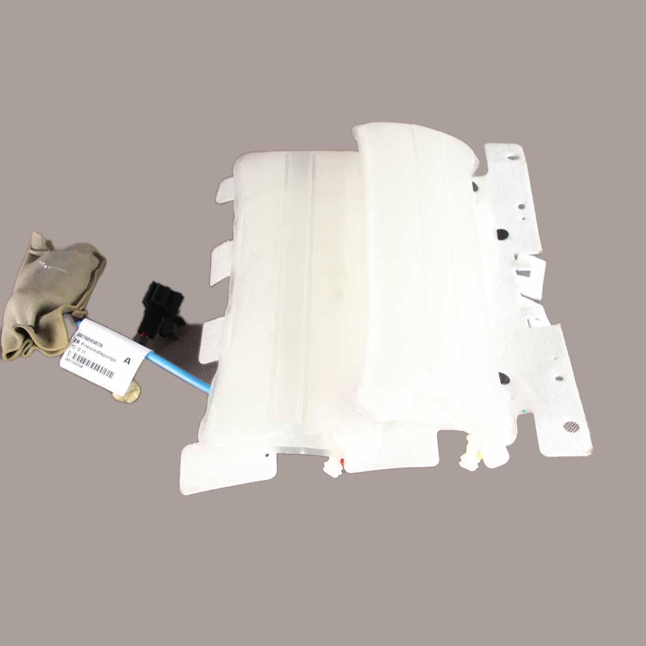 Mercedes W212 Front Seat Cushion Lumbar Support Pump E-Class A0009105102