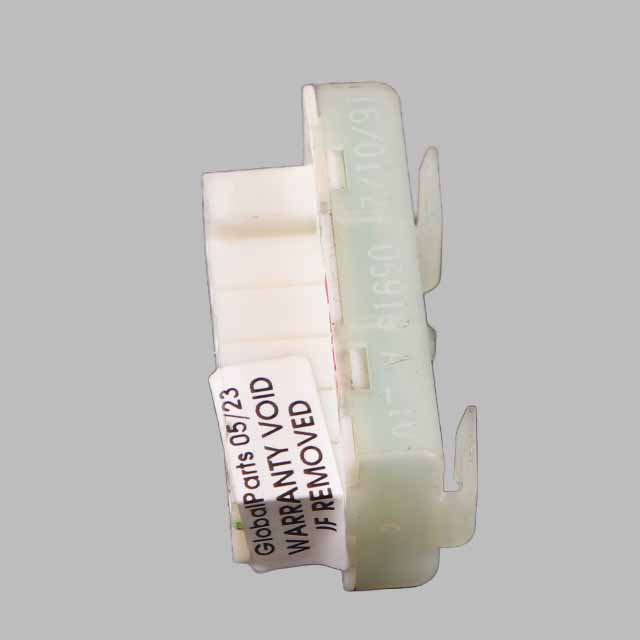 Mercedes-Benz A B S W176 W222 W246 Voltage Converter Power Distributor Fuse