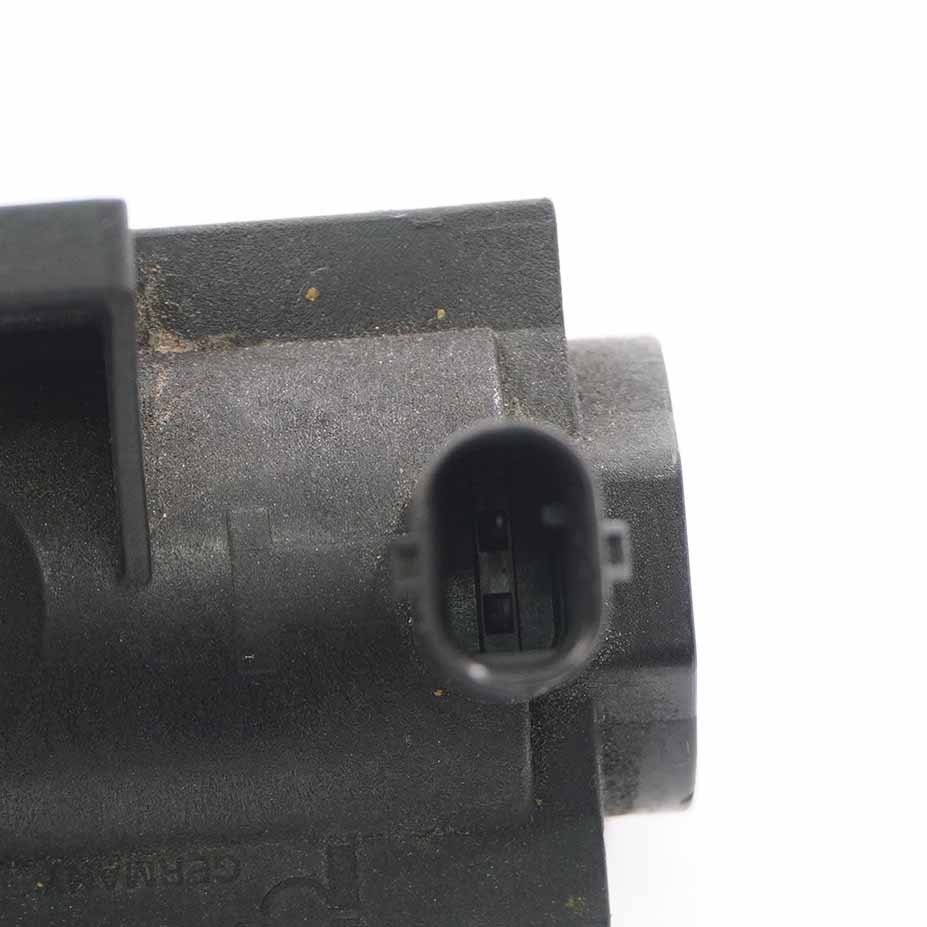 Mercedes W169 OM640 Vacuum Solenoid Valve Pressure Converter A0051535528