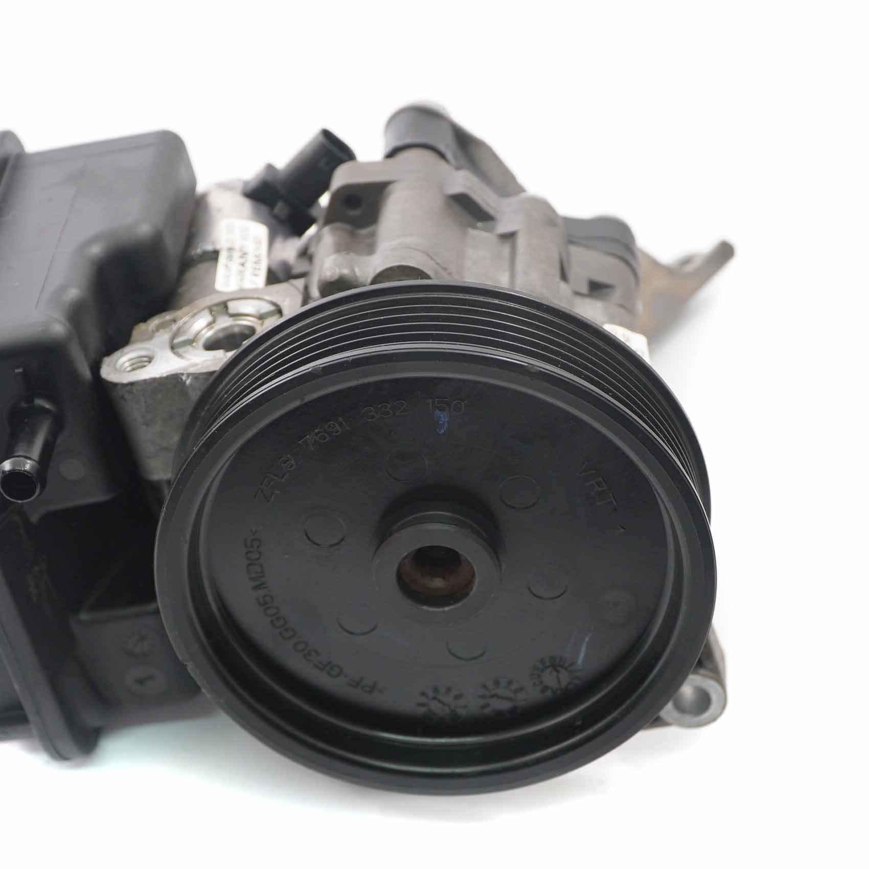 Mercedes W204 W207 OM651 Power Steering Pump Hydraulic Unit A0064661501