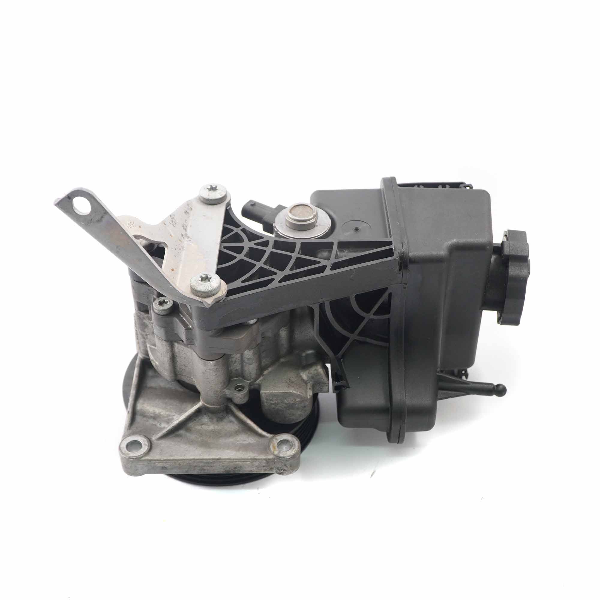 Mercedes W204 W207 OM651 Power Steering Pump Hydraulic Unit A0064661501