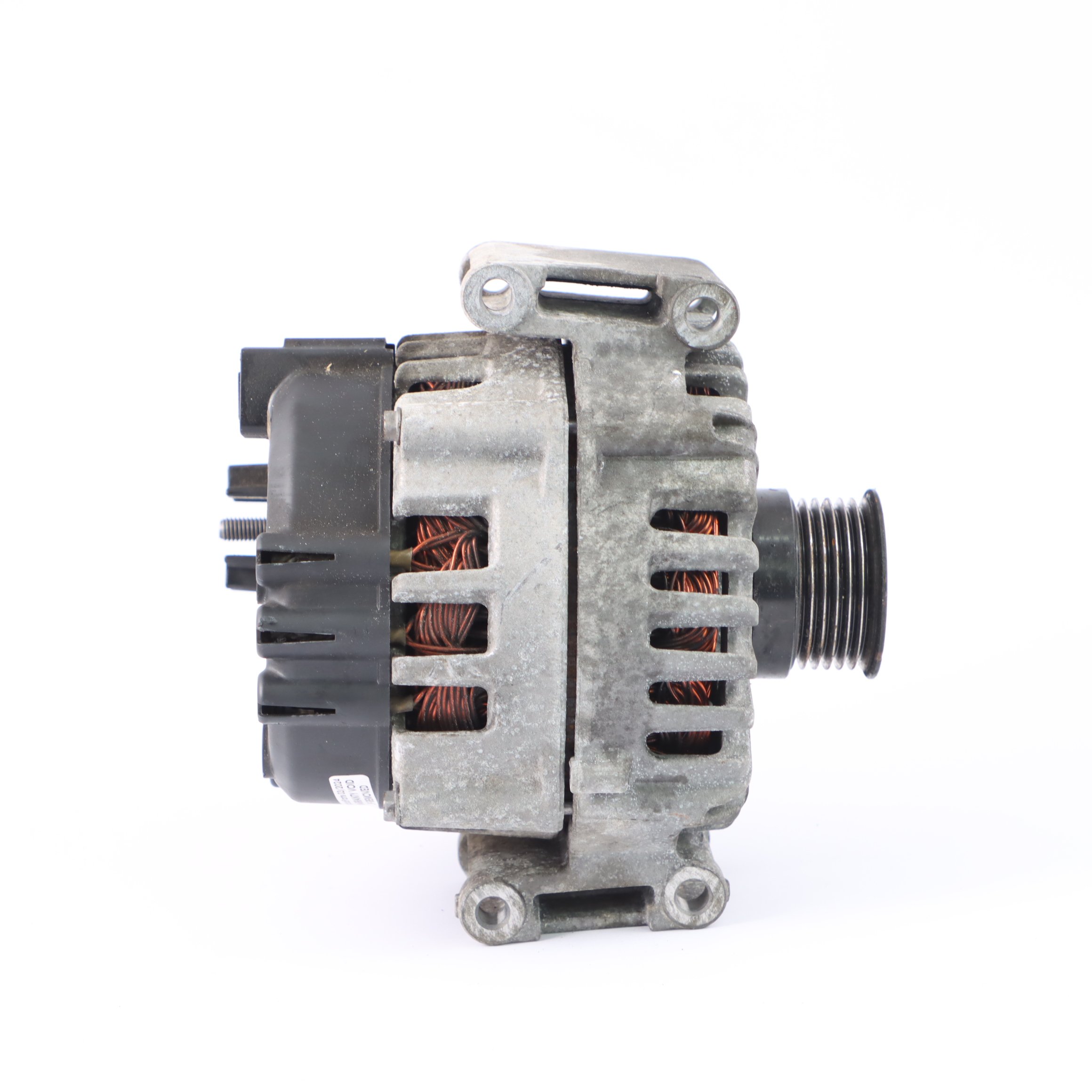 Alternator Mercedes W164 OM272 Engine  Alternator 180A 14V Valeo A0141540402