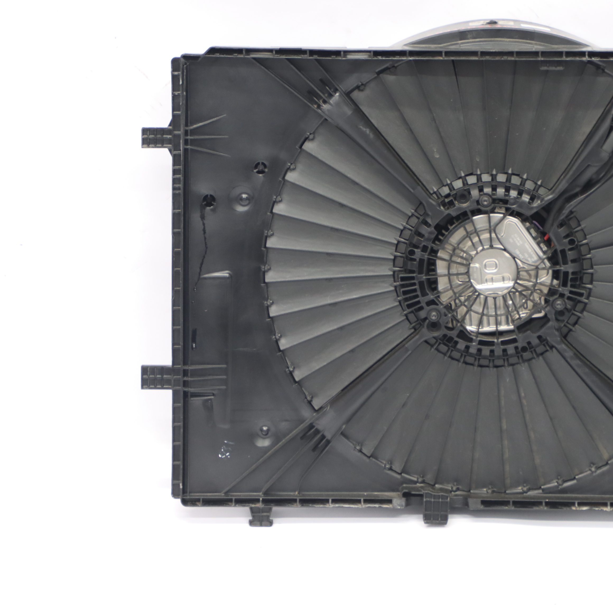 Fan Mercedes C205 OM651 Diesel Radiator Fan With Housing 400W A0999061300 