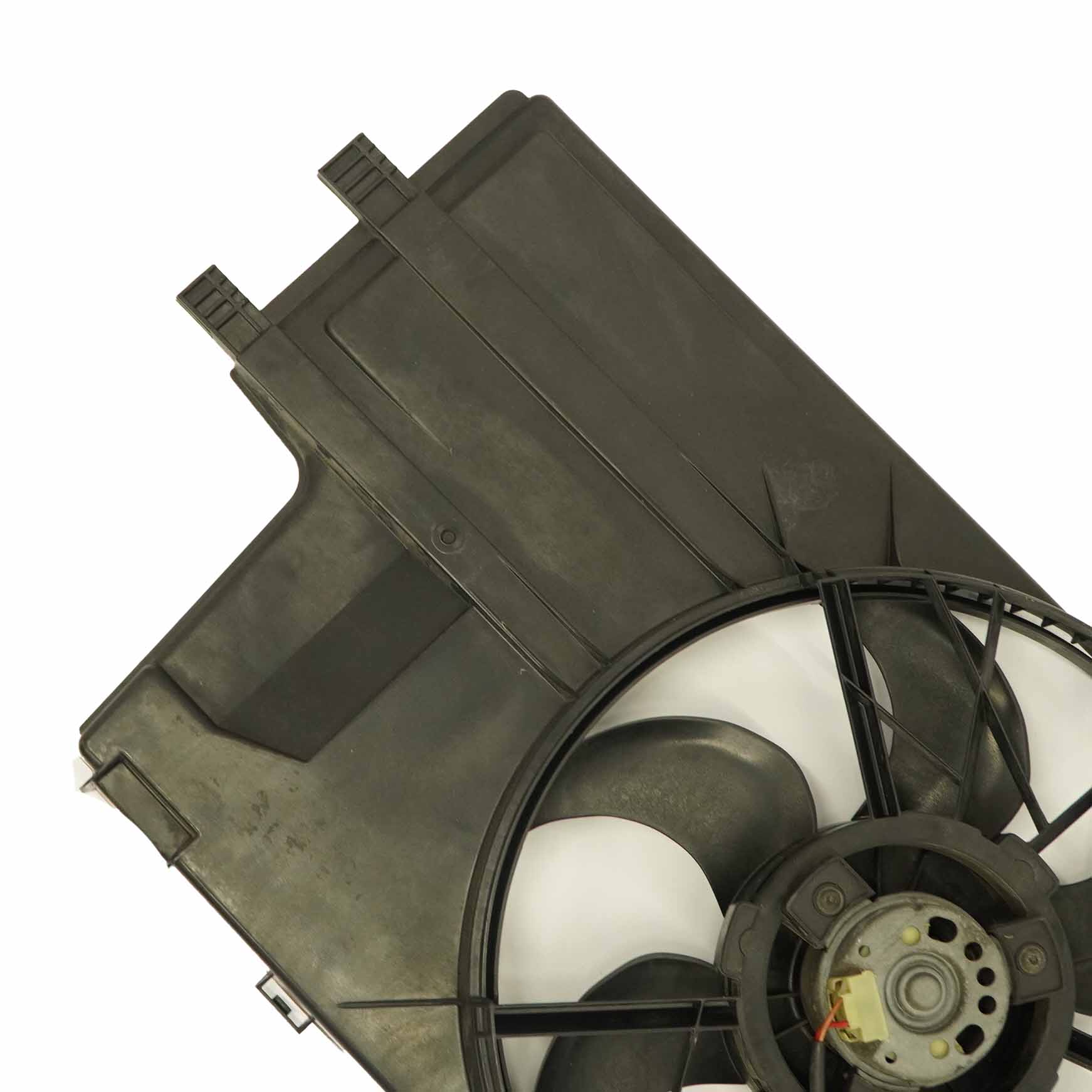 Mercedes W168 Engine Cooling Radiator Fan Cooling Unit 100W A1685000293