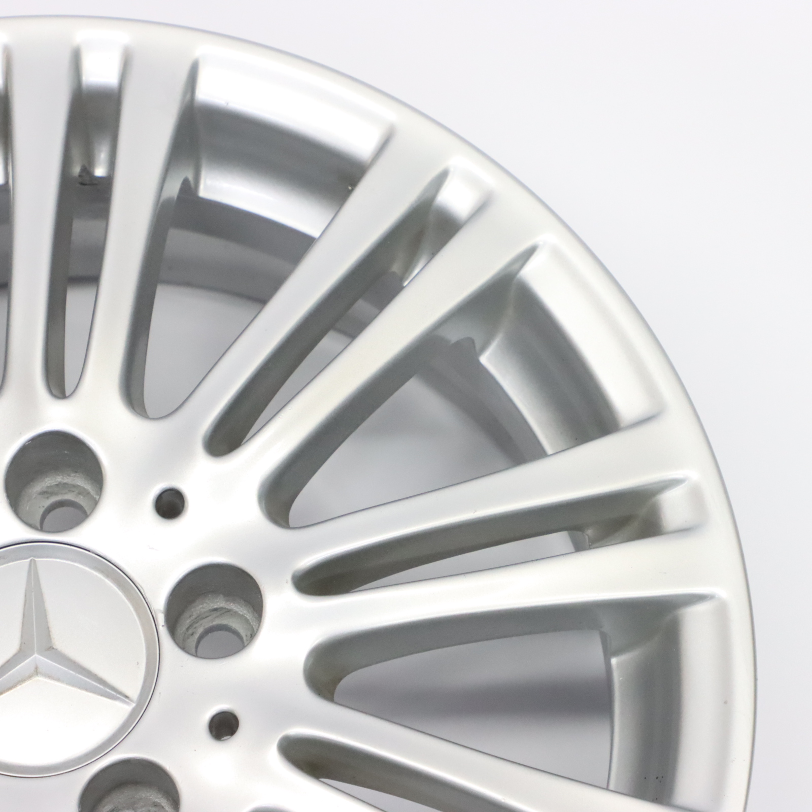 Mercedes W169 Silver Alloy Wheel Rim 16" 6J ET:46 A1694010802