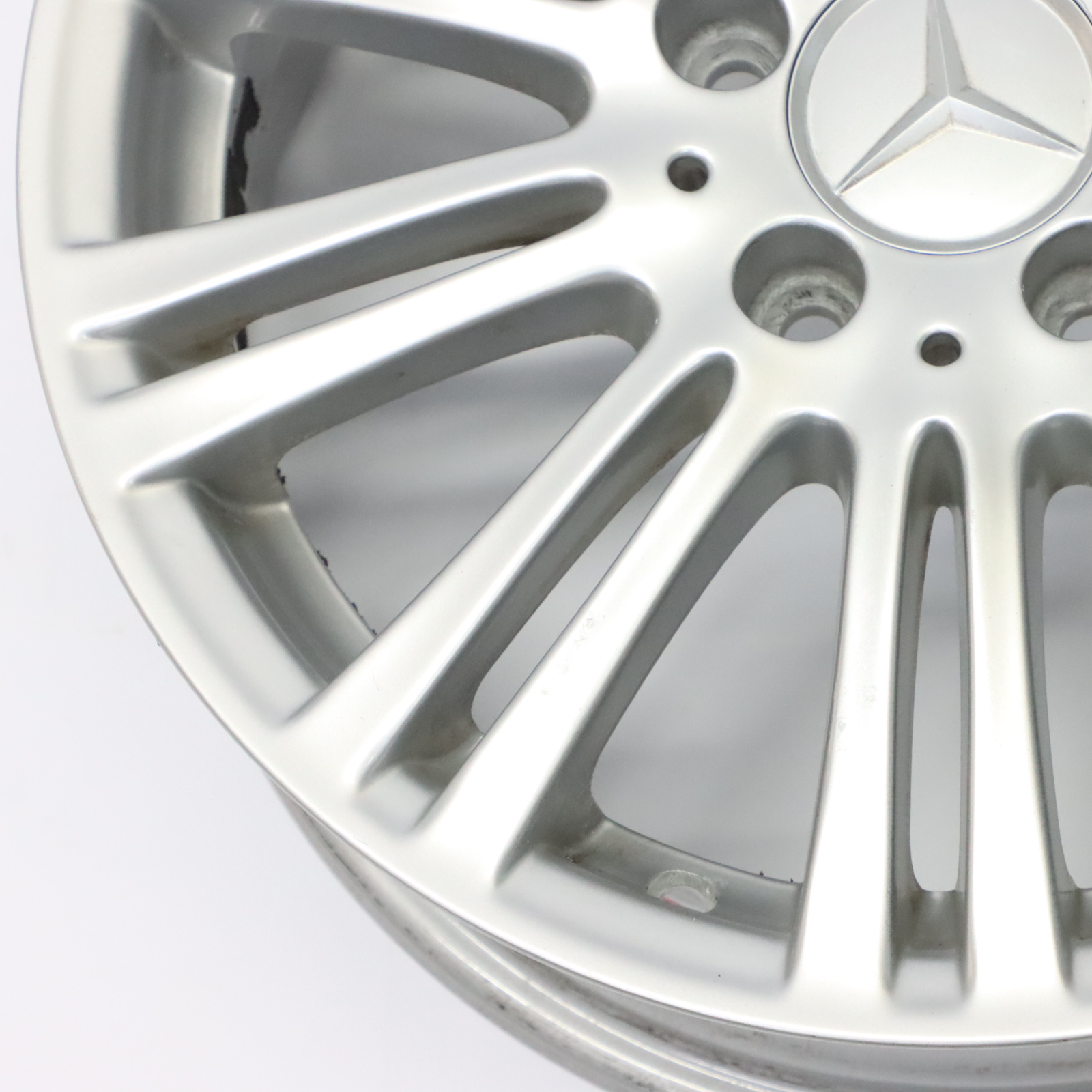 Mercedes W169 Silver Alloy Wheel Rim 16" 6J ET:46 A1694010802