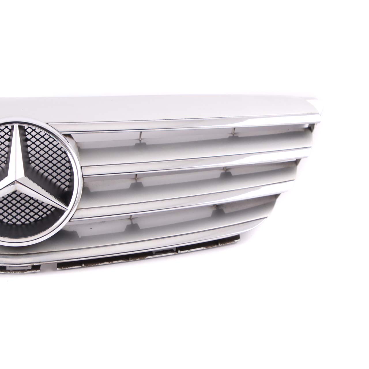 Mercedes W245 Front Hood Bonnet Radiator Grille Beam Trim Panel Silver Chrome