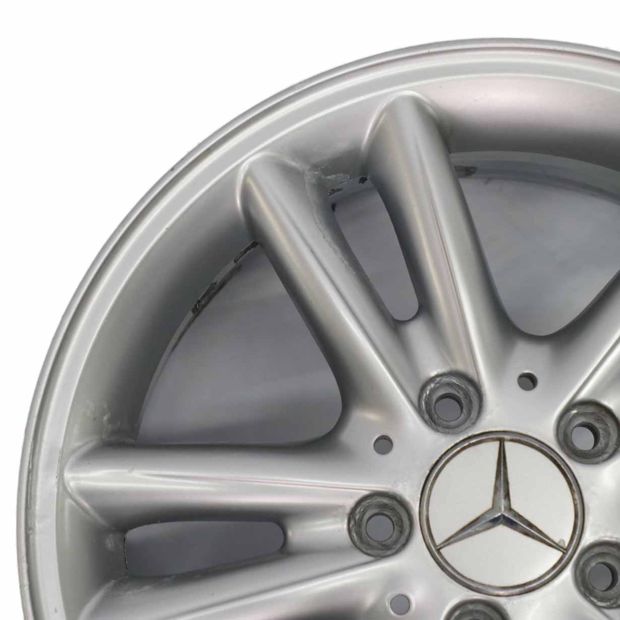 Mercedes-Benz C-Class W203 Silver Alloy Wheel Rim 16" ET:37 7J A2034010202