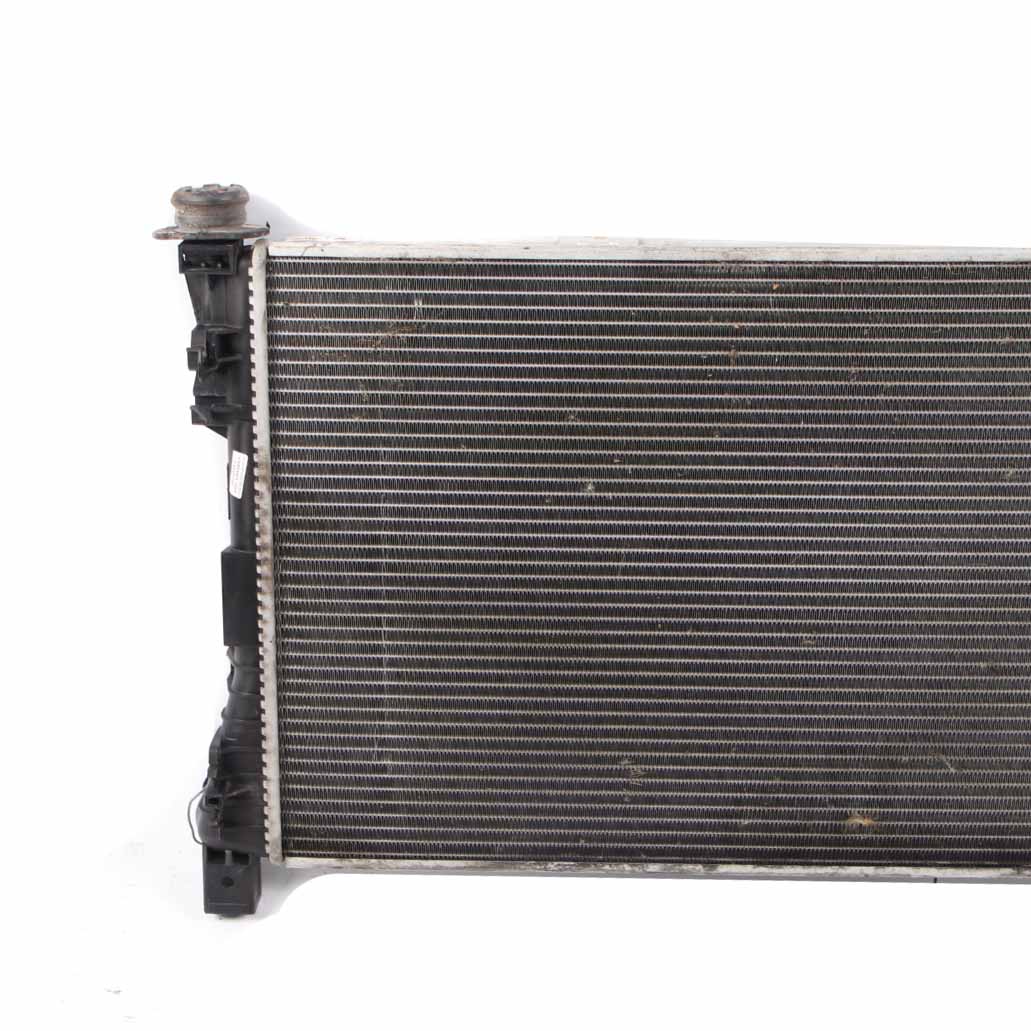 Mercedes R171 W203 Coolant Radiator Petrol Engine Cooling Unit A2035003403