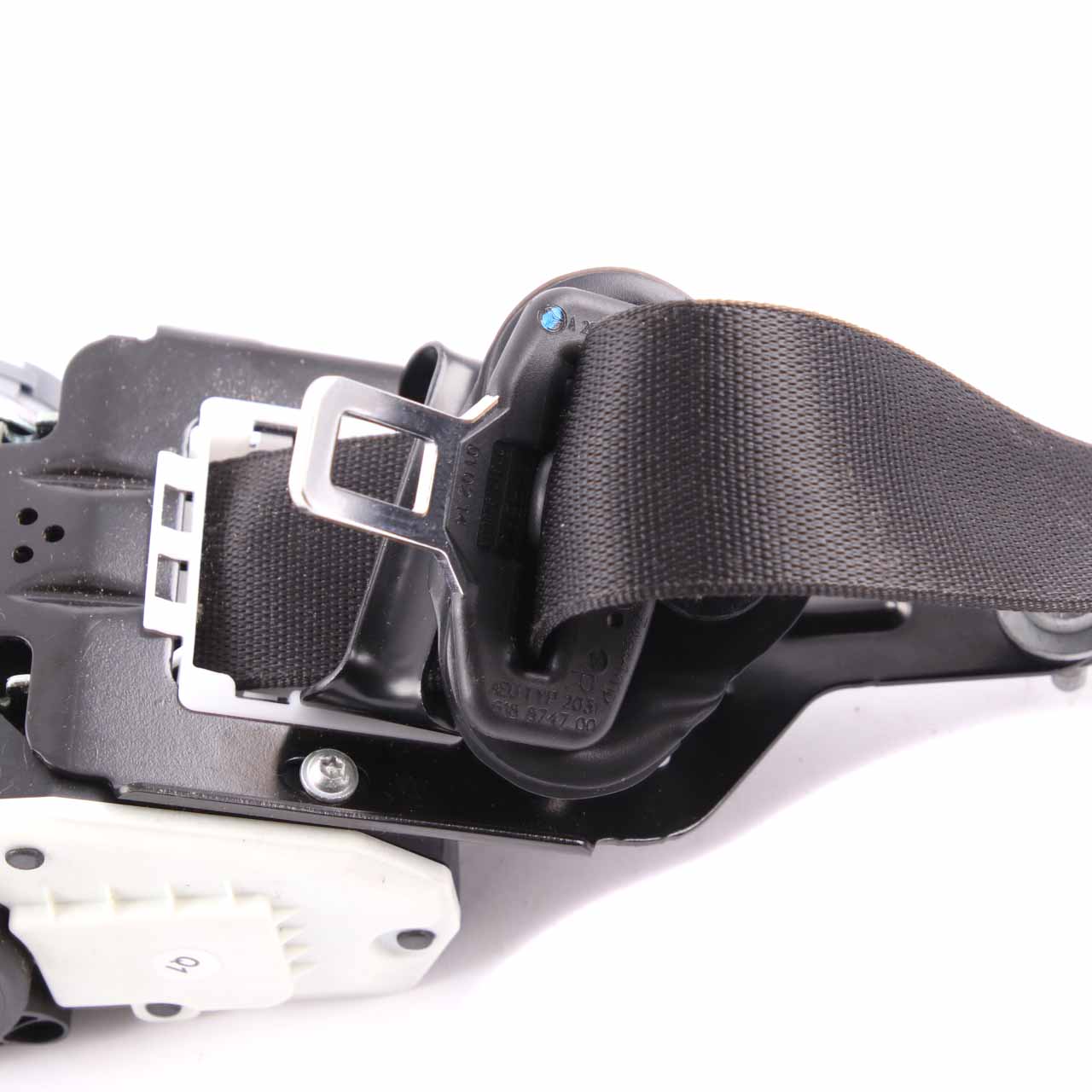 Mercedes W204 Seat Belt Safety Front Right O/S Seatbelt Black A2048602085